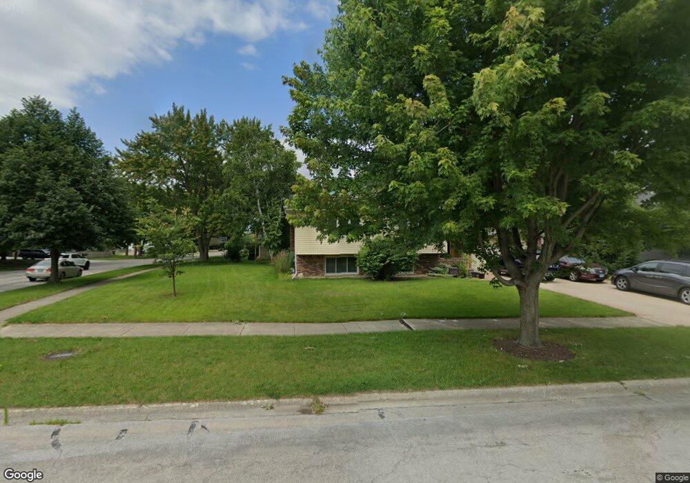 1773 Cliffside Ct, Naperville, IL 60565 - photo 1