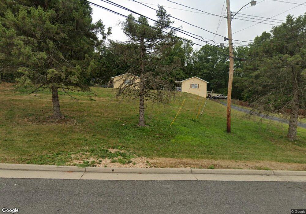 353 W Duck St, Front Royal, VA 22630 - photo 1