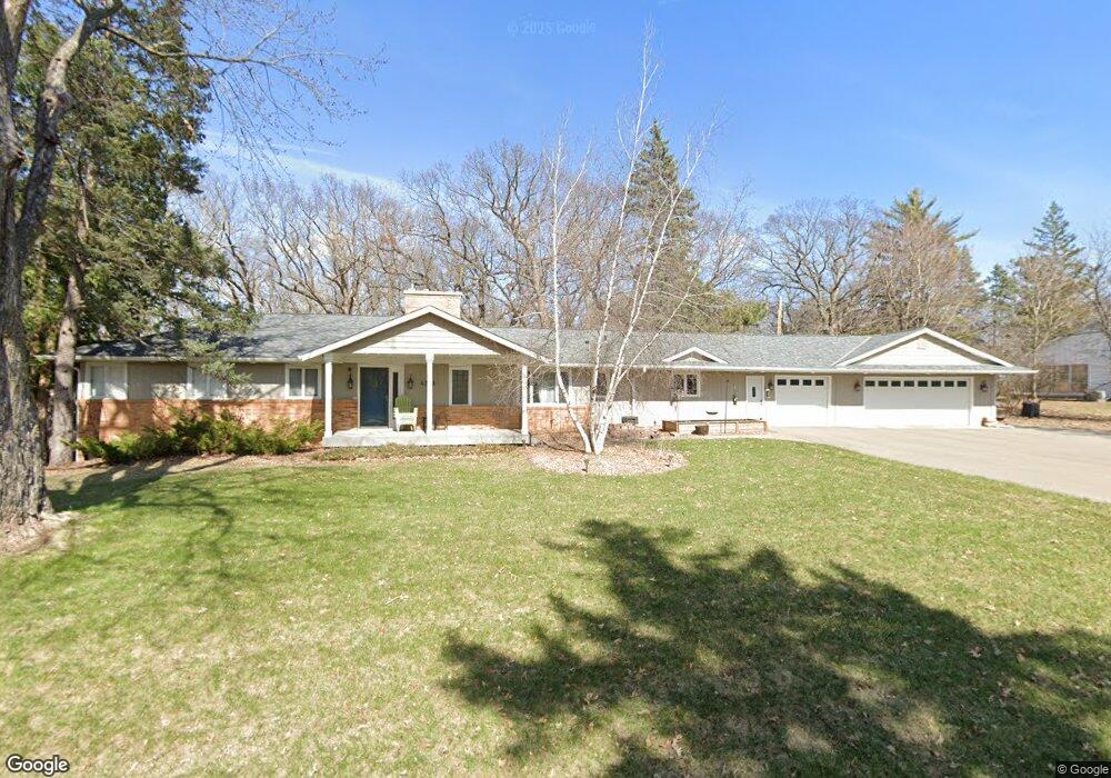 4719 Fairhills Rd W, Minnetonka, MN 55345 - photo 1