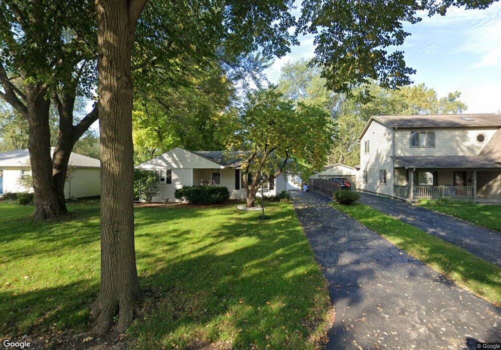 2207 Robin Ln, Rolling Meadows, IL 60008 - photo 1