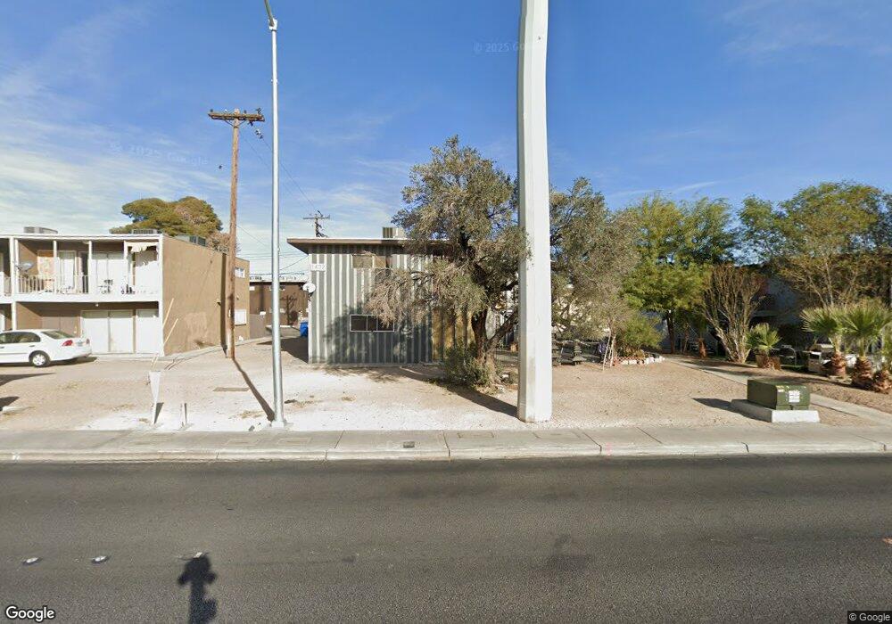 1472 E Desert Inn Rd, Las Vegas, NV 89169 - photo 1