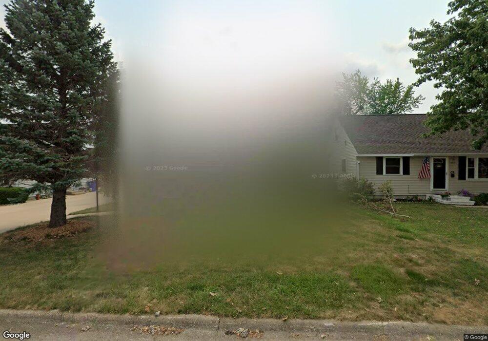 1817 9th Ave SW, Cedar Rapids, IA 52404 - photo 1