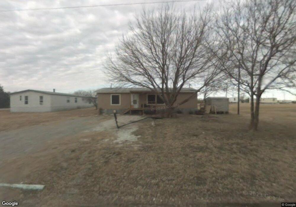 401 N Savage St, Whitewright, TX 75491 - photo 1