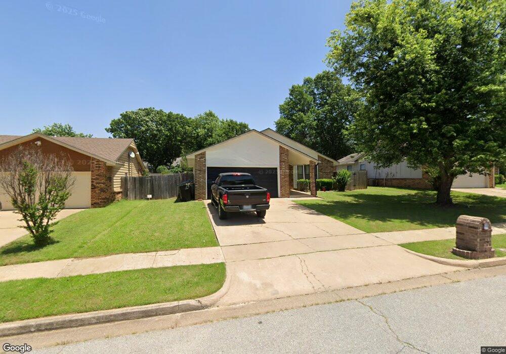 2911 S Narcissus Place, Broken Arrow, OK 74012 - photo 1