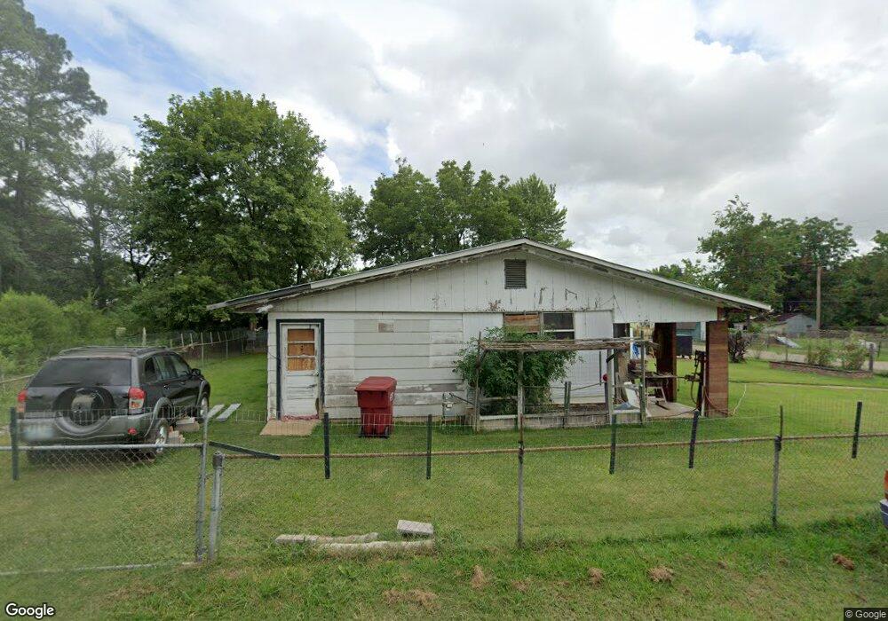 1101 N I St, Hugo, OK 74743 - photo 1