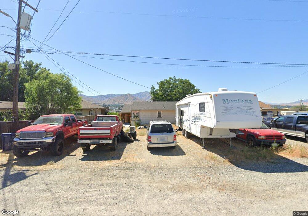 1220 N Ashland Ave, East Wenatchee, WA 98802 - photo 1