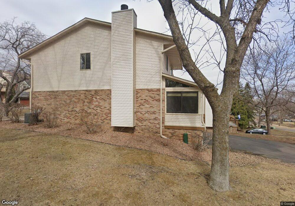 1342 Westwood Hills Rd, Saint Louis Park, MN 55426 - photo 1