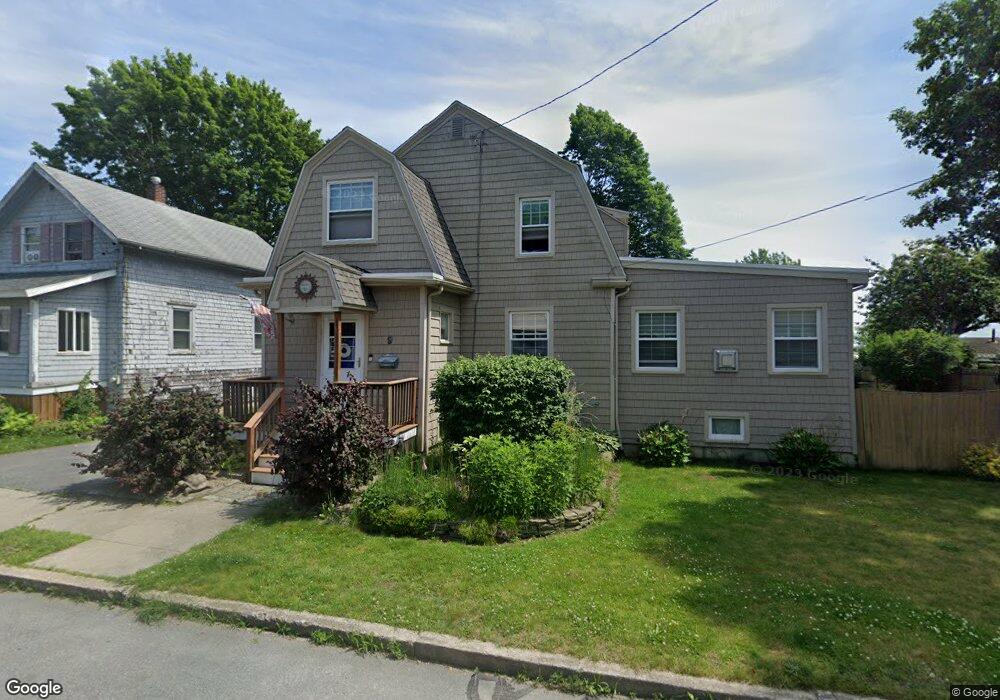 9 Taber St, Fairhaven, MA 02719 - photo 1