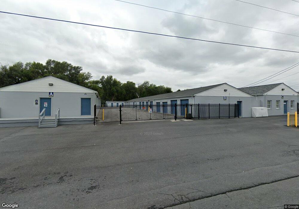 916 Ivy St, Waynesboro, VA 22980 - photo 1