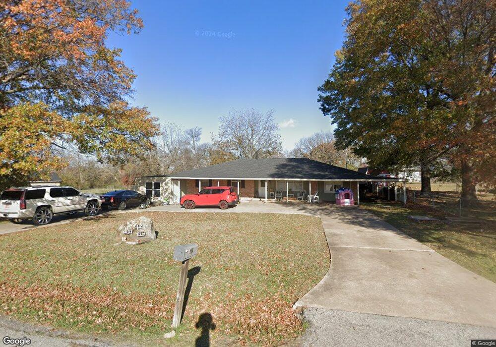 512 Elm St, Henryetta, OK 74437 - photo 1