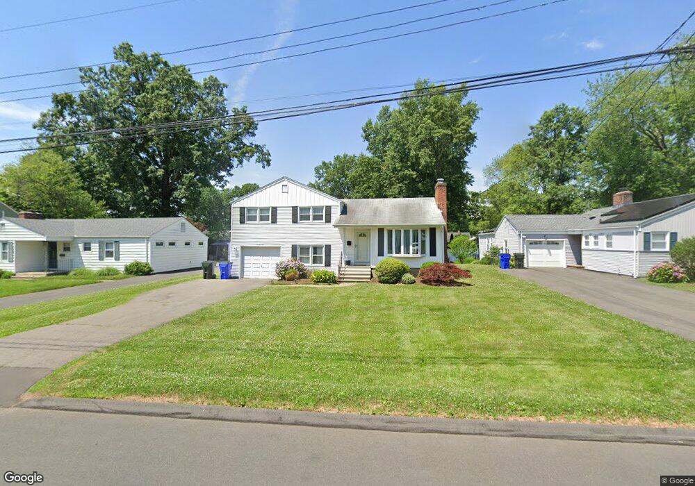 21 Nursery Dr, West Hartford, CT 06117 - photo 1