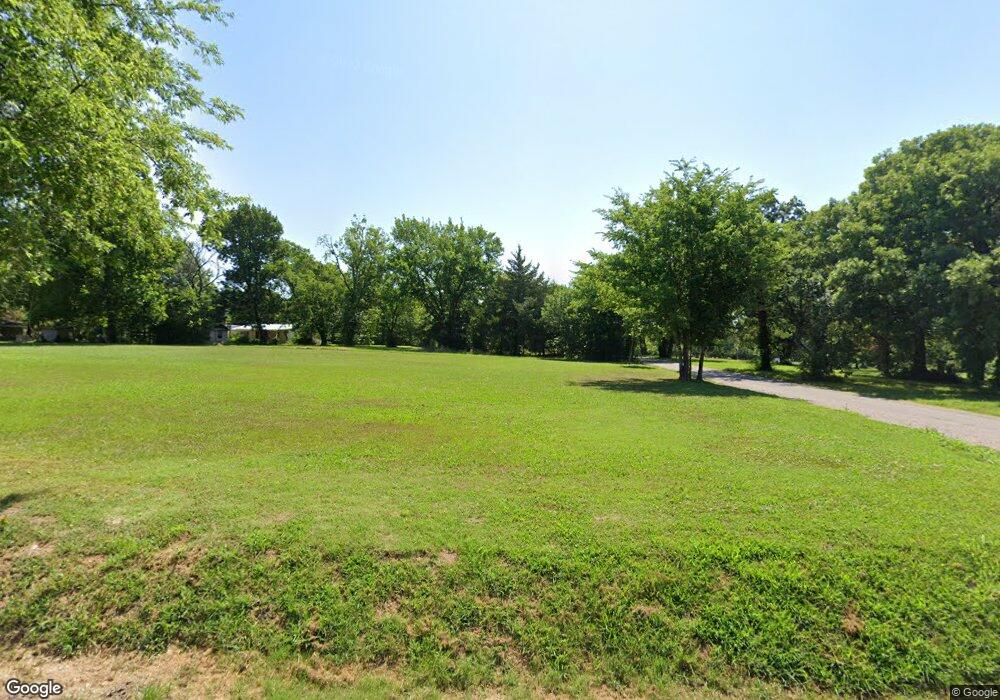 100 Reich St, Bonham, TX 75418 - photo 1