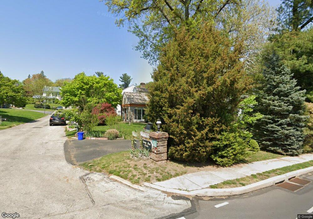 1 Carriage Ln, Lansdowne, PA 19050 - photo 1