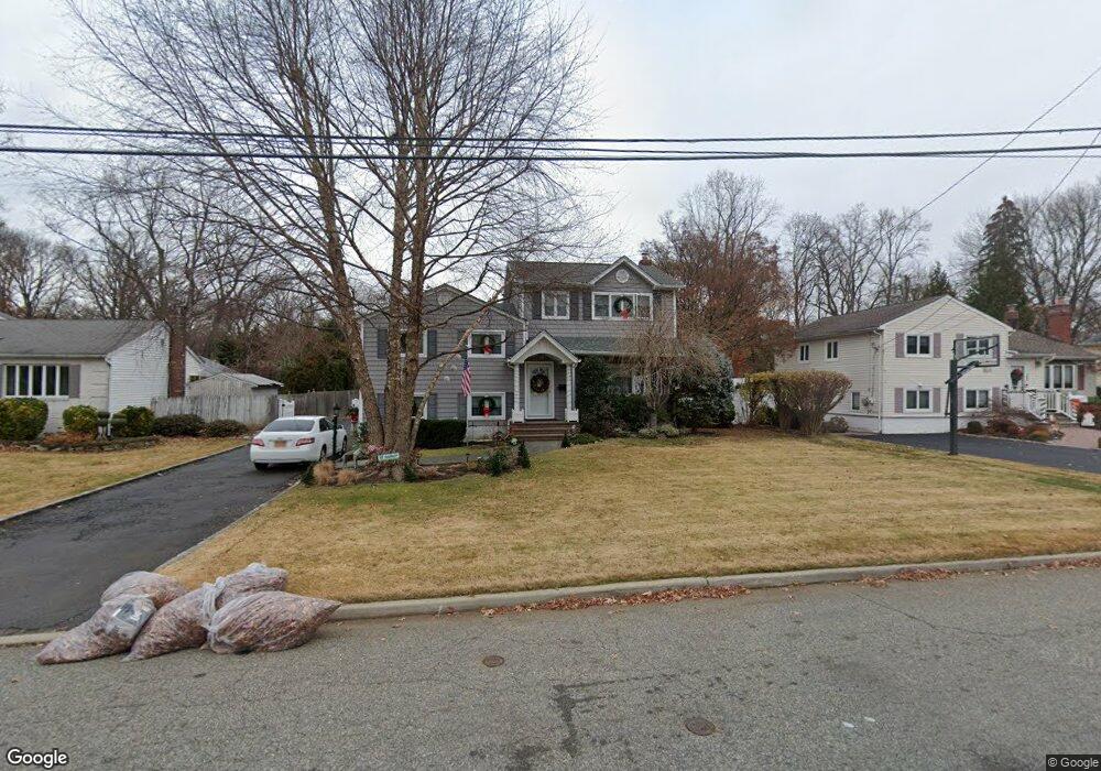 138 Woolsey Ave, Glen Cove, NY 11542 - photo 1