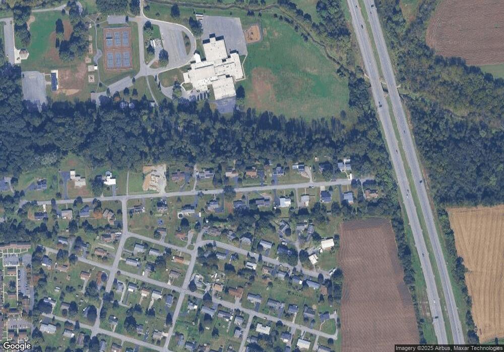 1055 Skyview Dr, Milton, PA 17847 - photo 1