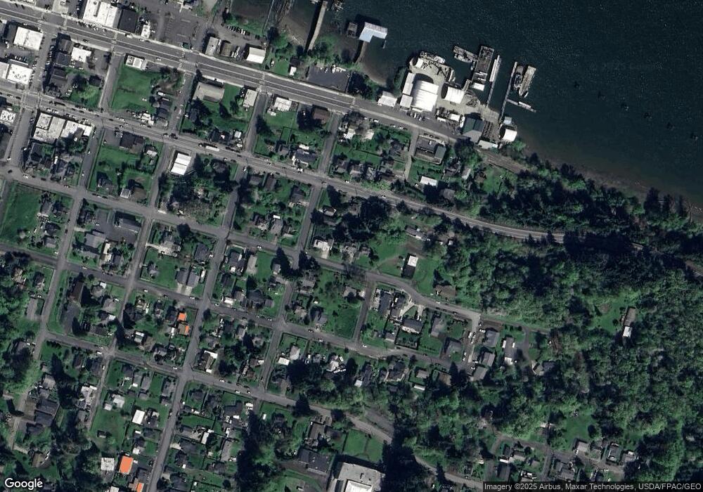 511 E C St, Rainier, OR 97048 - photo 1