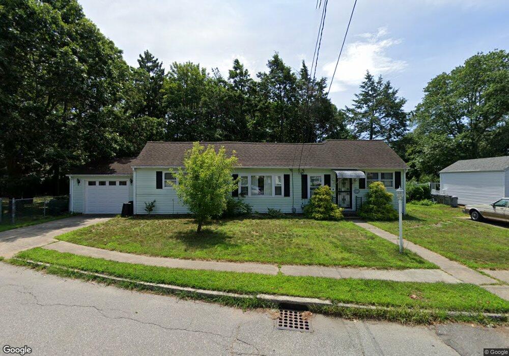 32 Harper Ave, Cranston, RI 02910 - photo 1