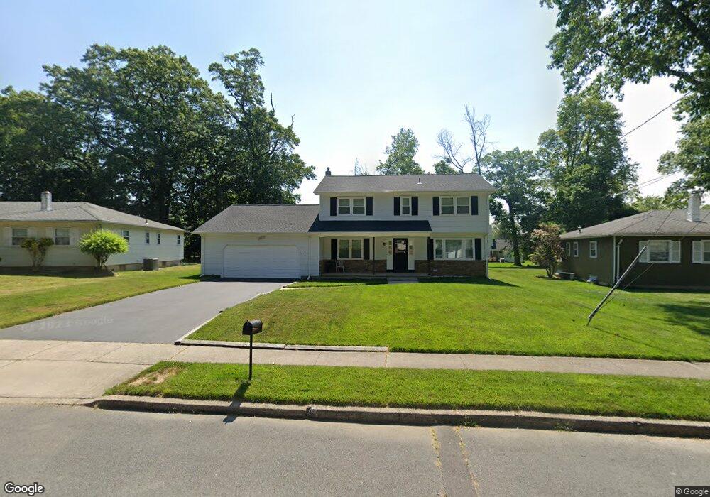 8 Tall Tree Ct, Ewing, NJ 08618 - photo 1