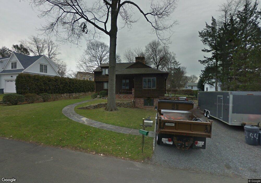 5 Susan Ln, Riverside, CT 06878 - photo 1