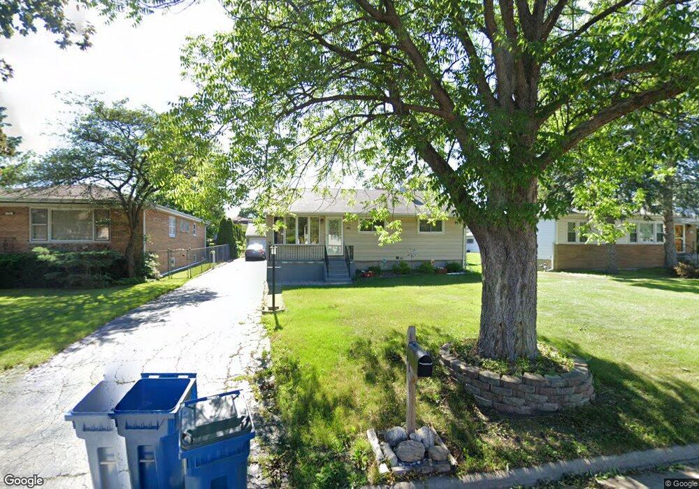 780 N Emroy Ave, Elmhurst, IL 60126 - photo 1