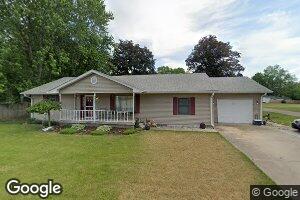 587 E 7th St, Clinton, IN 47842