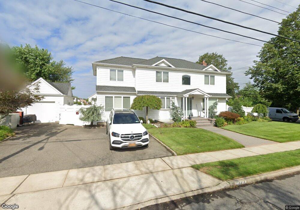 122 Fendale St, Franklin Square, NY 11010 - photo 1