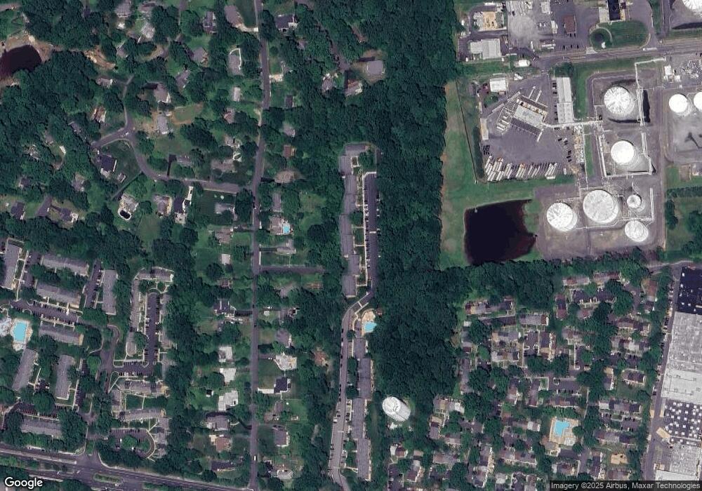 3860 Lyndhurst Dr unit 204, Fairfax, VA 22031 - photo 1