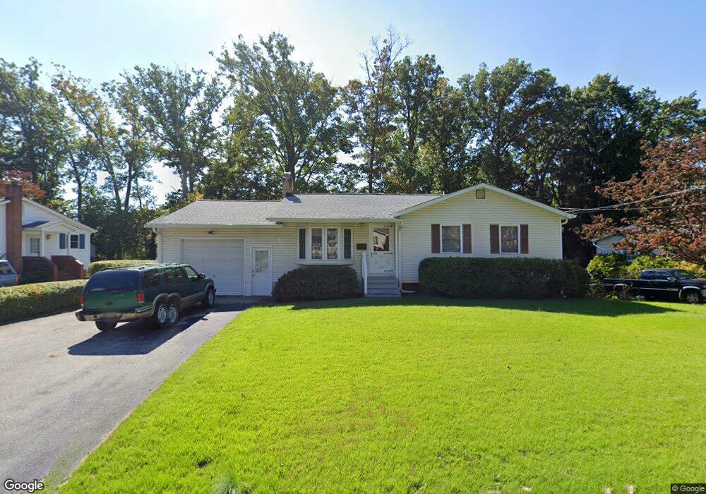 209 Hutton St, Gaithersburg, MD 20877 - photo 1