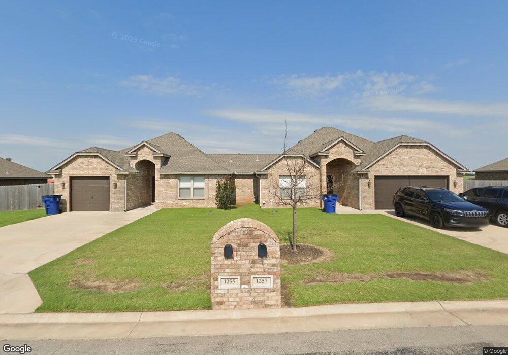 1255 Kensington Ln, Elgin, OK 73538 - photo 1