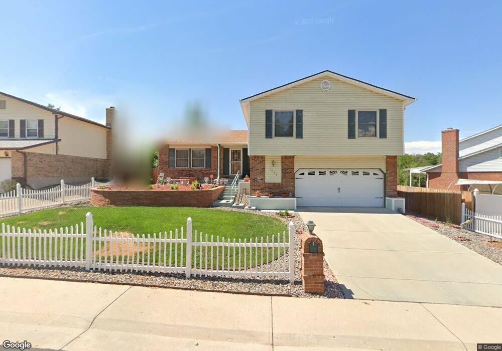 1659 S Elkhart St, Aurora, CO 80012 - photo 1