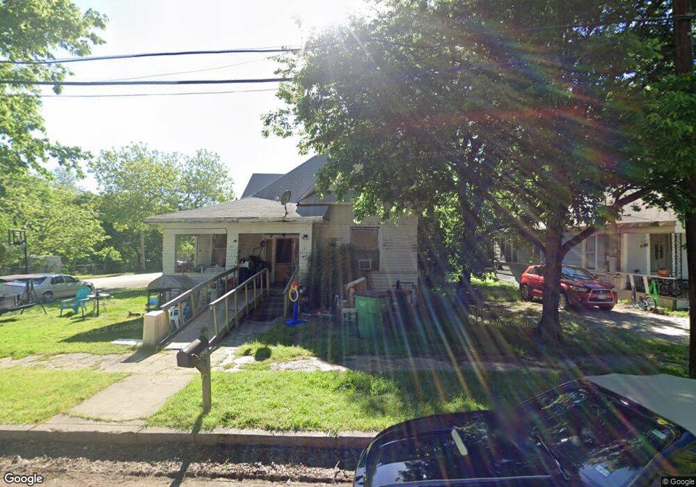 523 S Taylor St, Gainesville, TX 76240 - photo 1