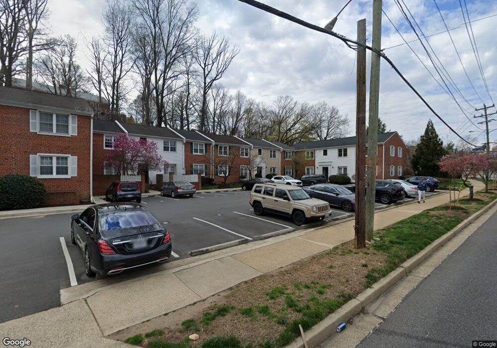 2613 S Walter Reed Dr unit A, Arlington, VA 22206 - photo 1