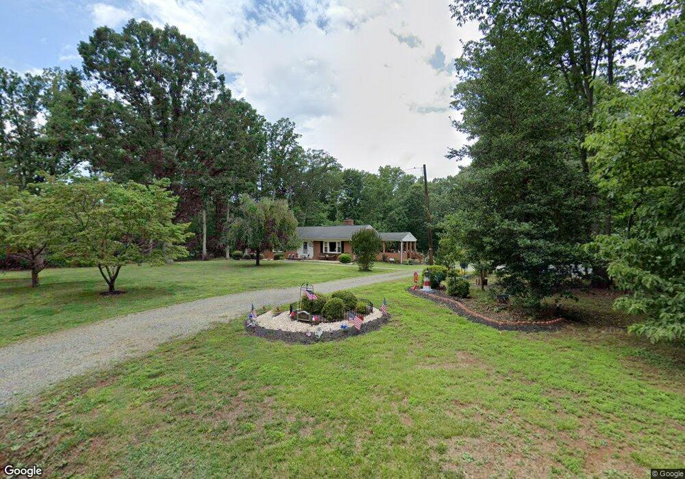 944 Advance Mills Rd, Ruckersville, VA 22968 - photo 1