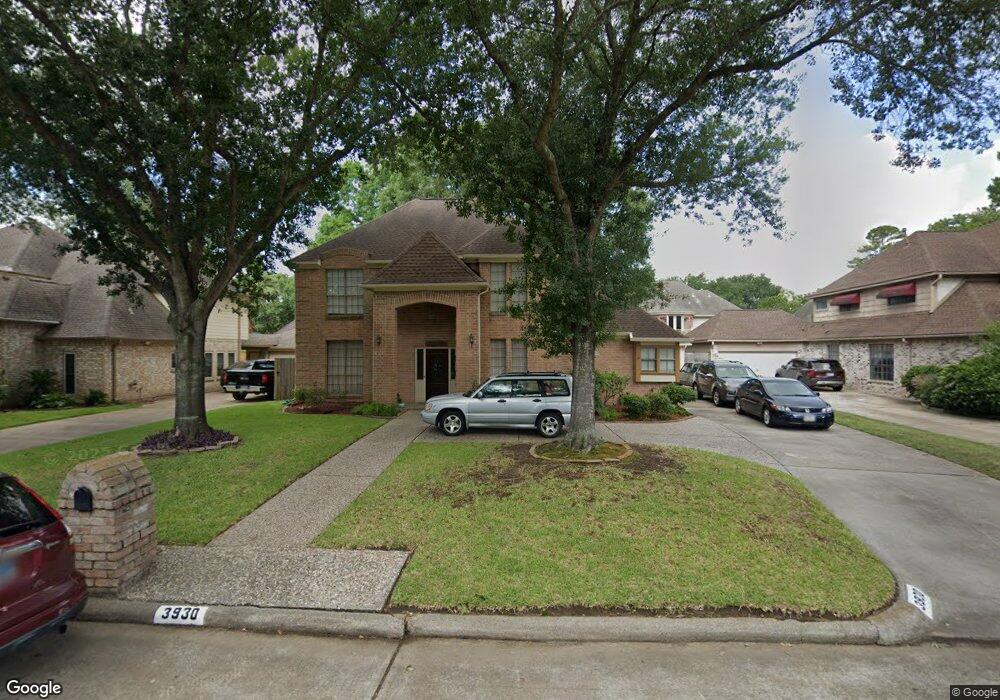 3930 Holder Forest Dr, Houston, TX 77088 - photo 1