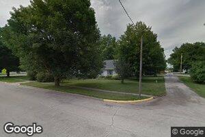 418 W 1st St, Assumption, IL 62510