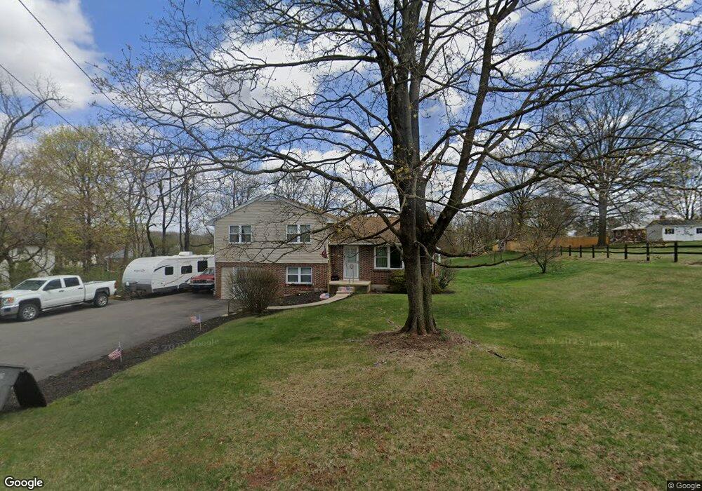 575 Lorane Rd, Reading, PA 19606 - photo 1