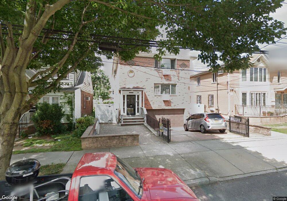 4336 161st St, Flushing, NY 11358 - photo 1