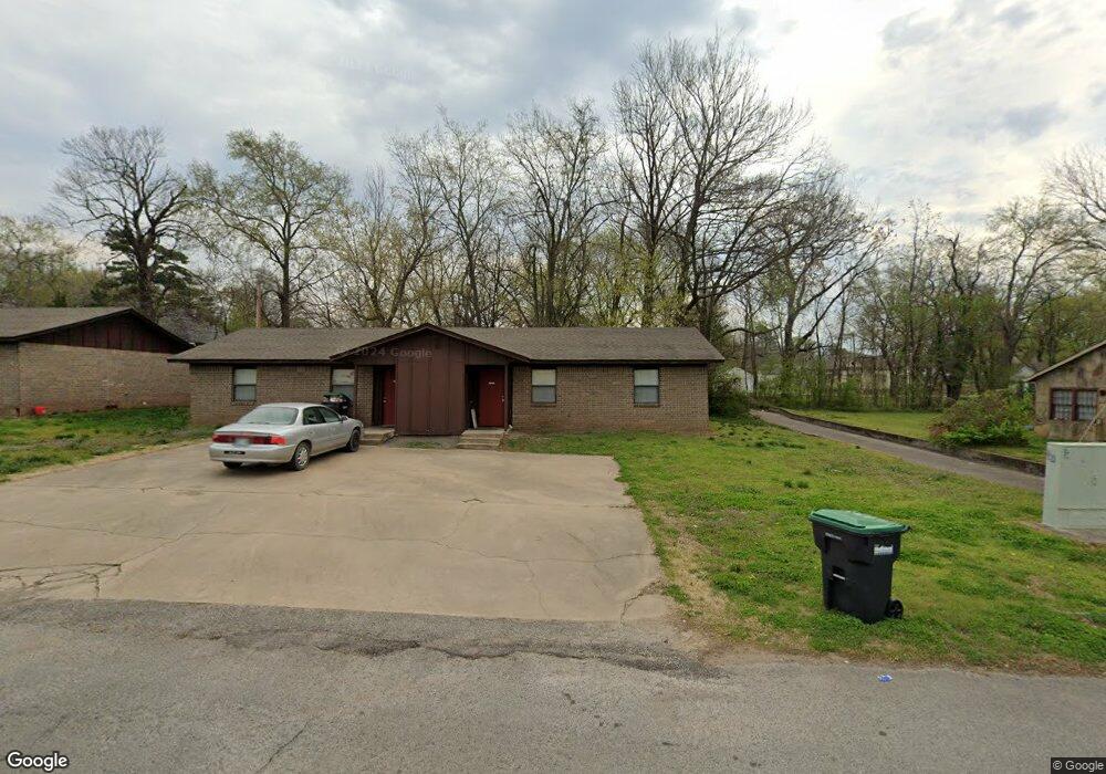 422 N Ash Ave, Tahlequah, OK 74464 - photo 1