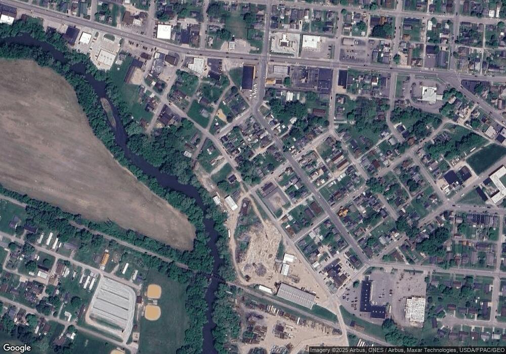 397 Hocking Ave, Logan, OH 43138 - photo 1