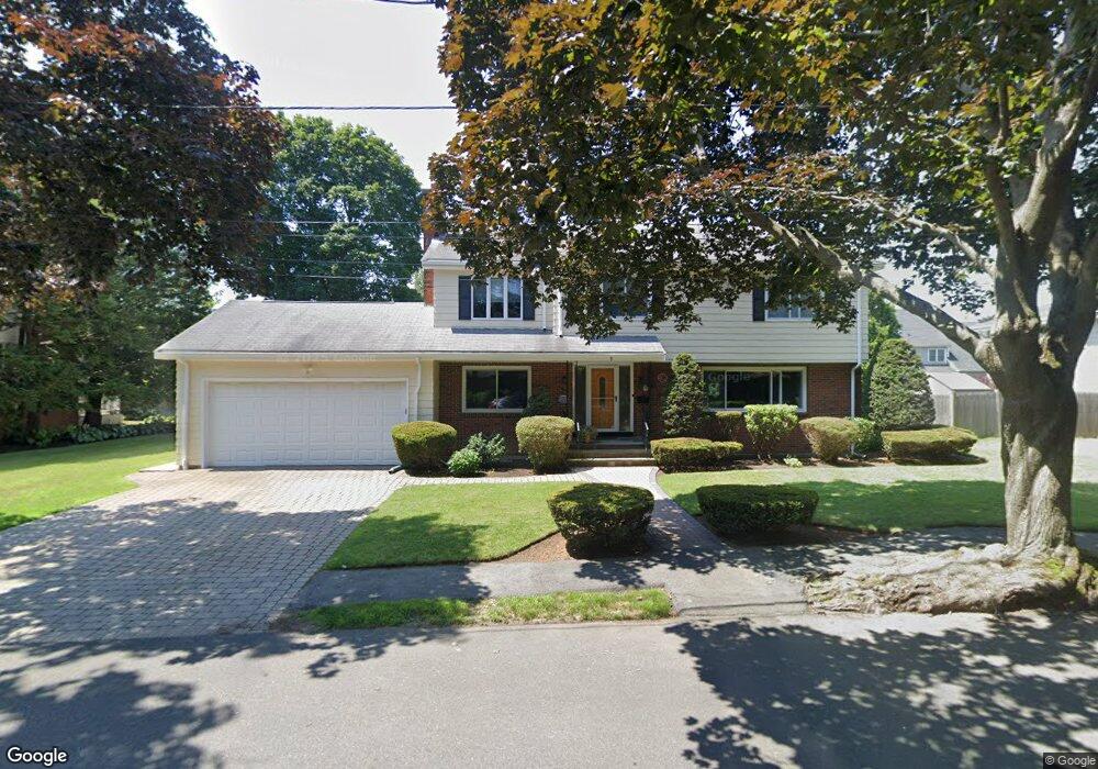 5 Sheldon Rd, Marblehead, MA 01945 - photo 1