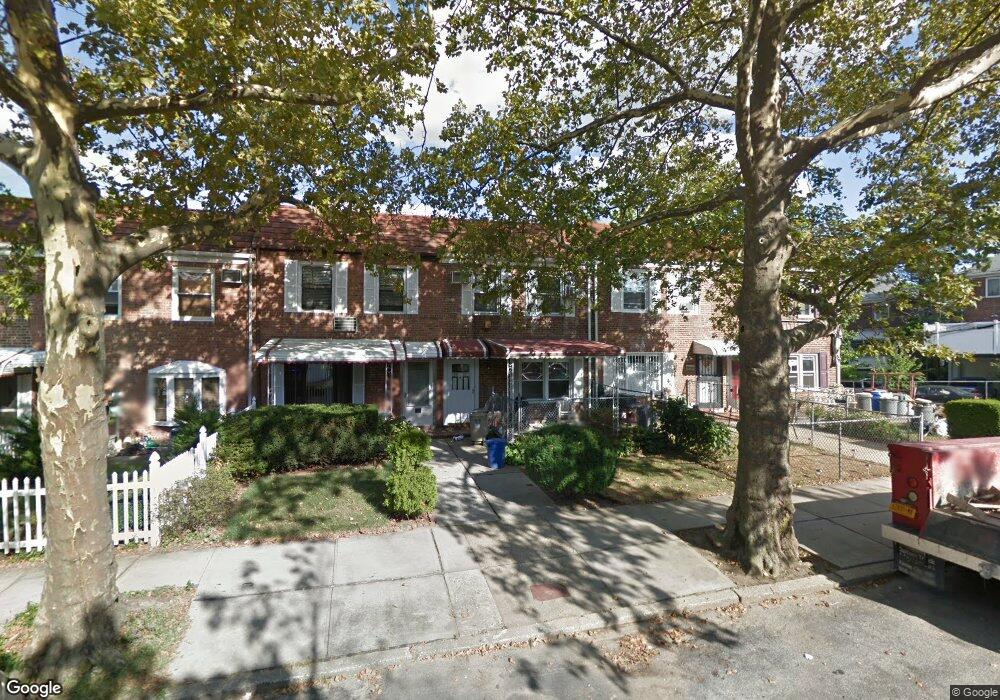 7033 175th St, Fresh Meadows, NY 11365 - photo 1