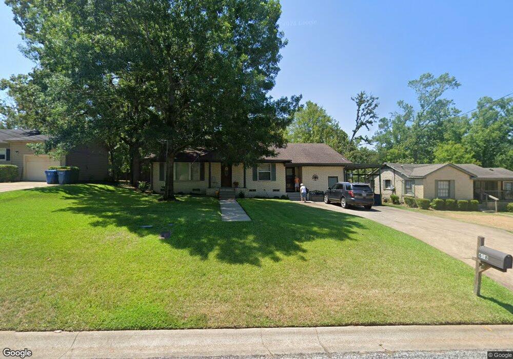 608 Emmons St, Kilgore, TX 75662 - photo 1