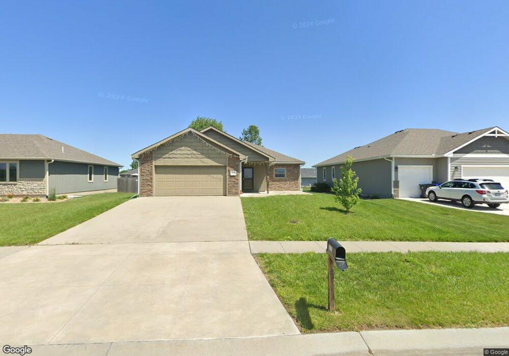 8520 SW 29th Terrace, Topeka, KS 66614 - photo 1