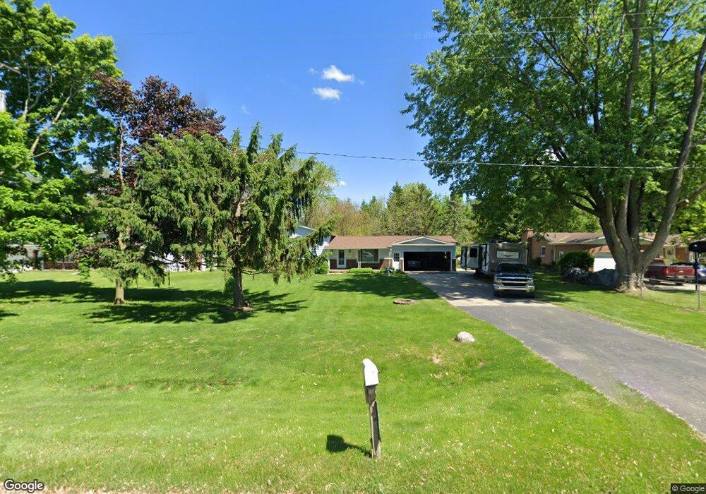 9156 Beecher Rd, Flushing, MI 48433 - photo 1