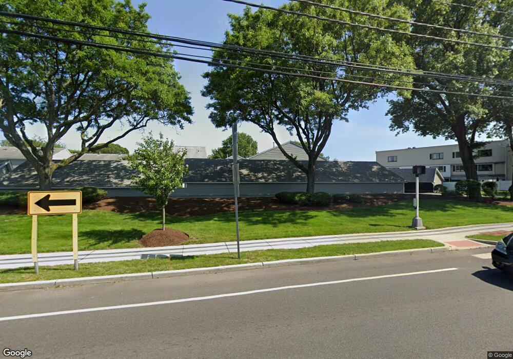 30 Ferry Ct, Stratford, CT 06615 - photo 1