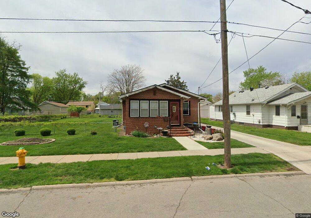 902 E 24th St, Des Moines, IA 50317 - photo 1