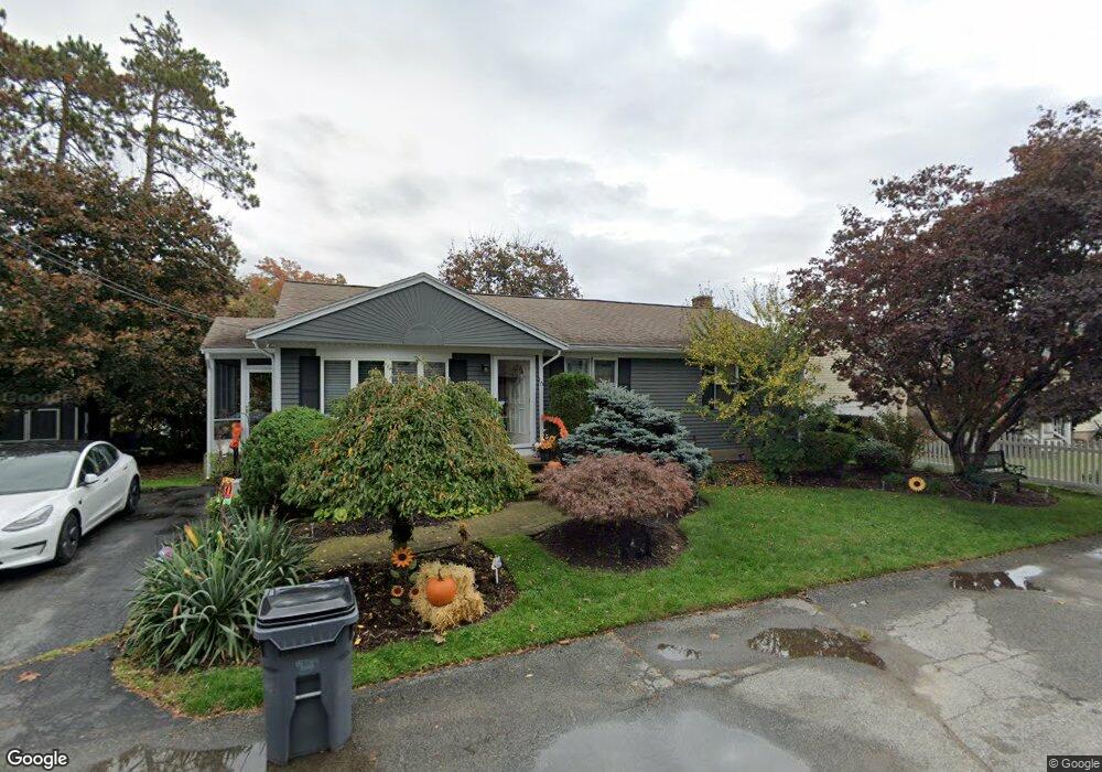 16 Sunrise Dr, Providence, RI 02908 - photo 1