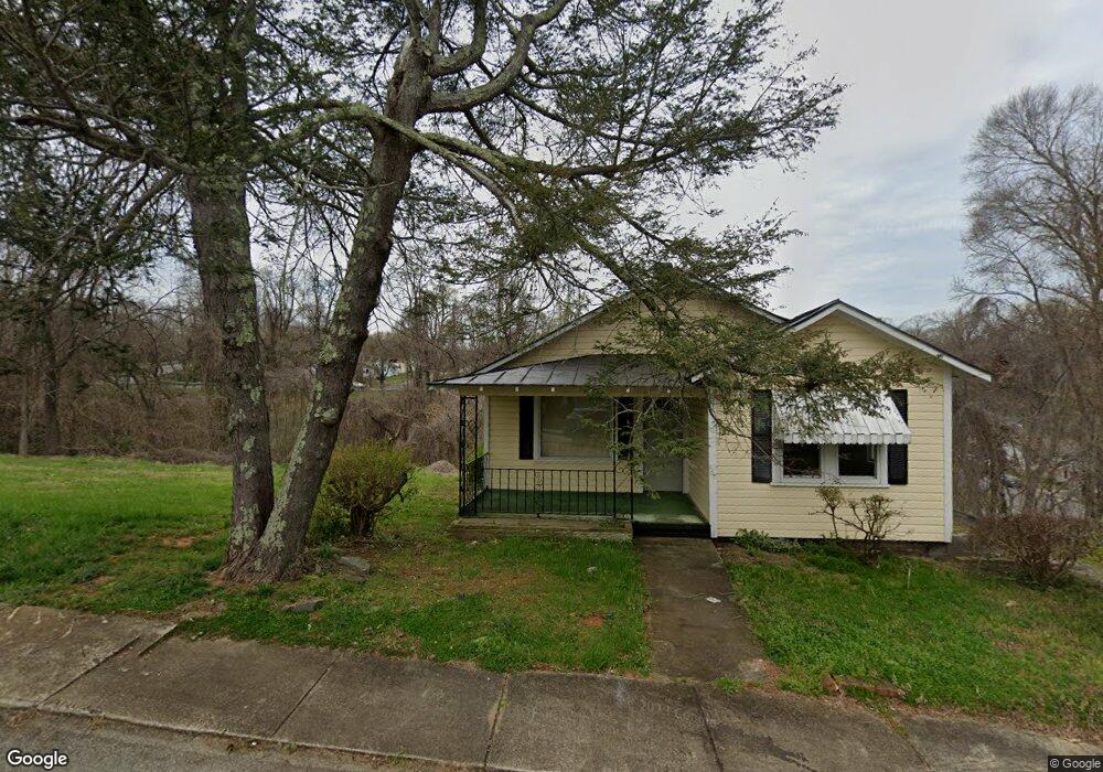 110 N Branch St, Reidsville, NC 27320 - photo 1