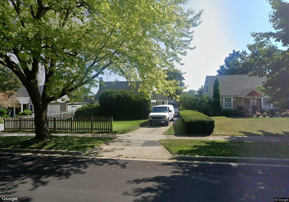 2005 8th Pkwy, Waukegan, IL 60085 - photo 1