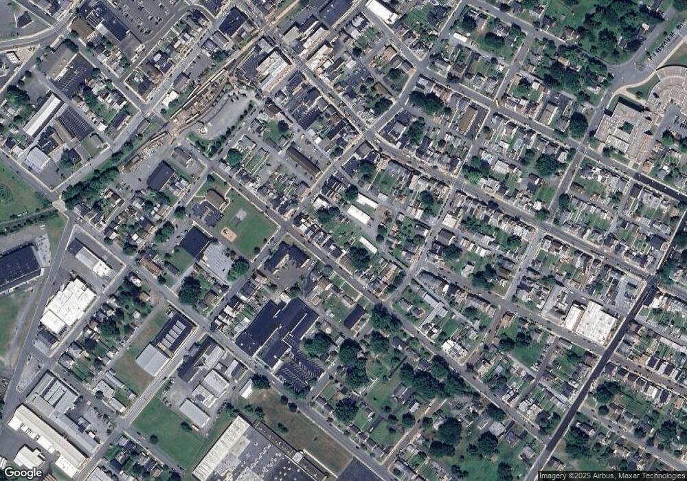 325 E 3rd St, Boyertown, PA 19512 - photo 1